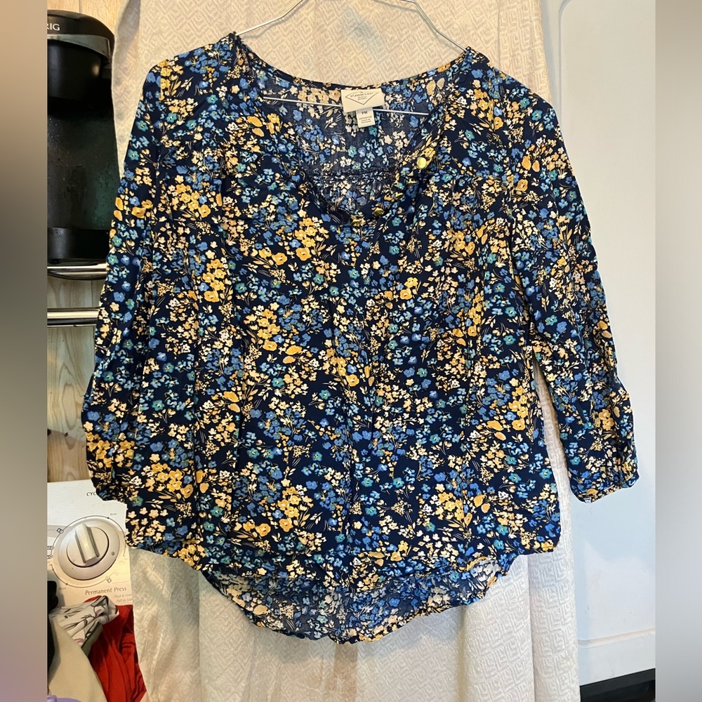 Size Petite Medium Floral Blouse with Gold Colored Buttons at the neck